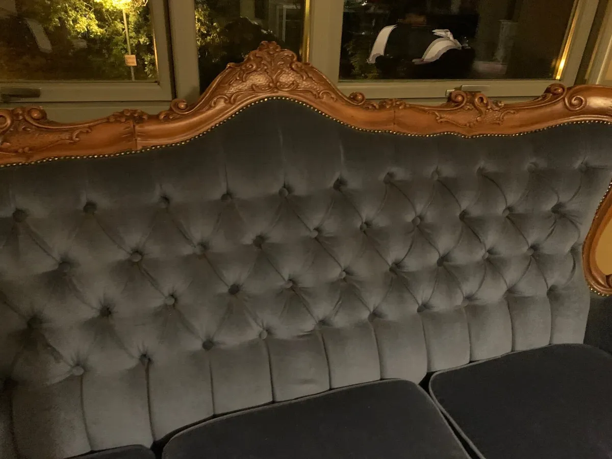 Vintage couch - Image 3