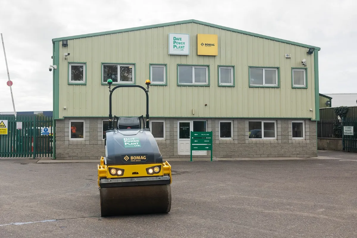 2023 BOMAG 120 AD-5 - Light Tandem Roller - Image 2