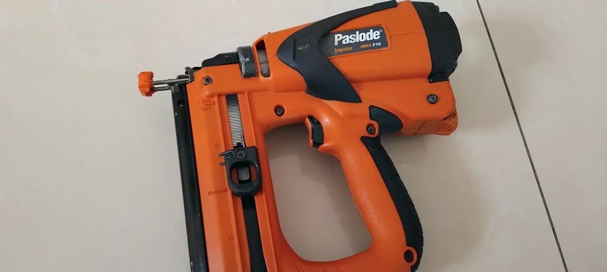 Paslode im65 F16 2nd fix Nail Gun"Fully Serviced - Image 4