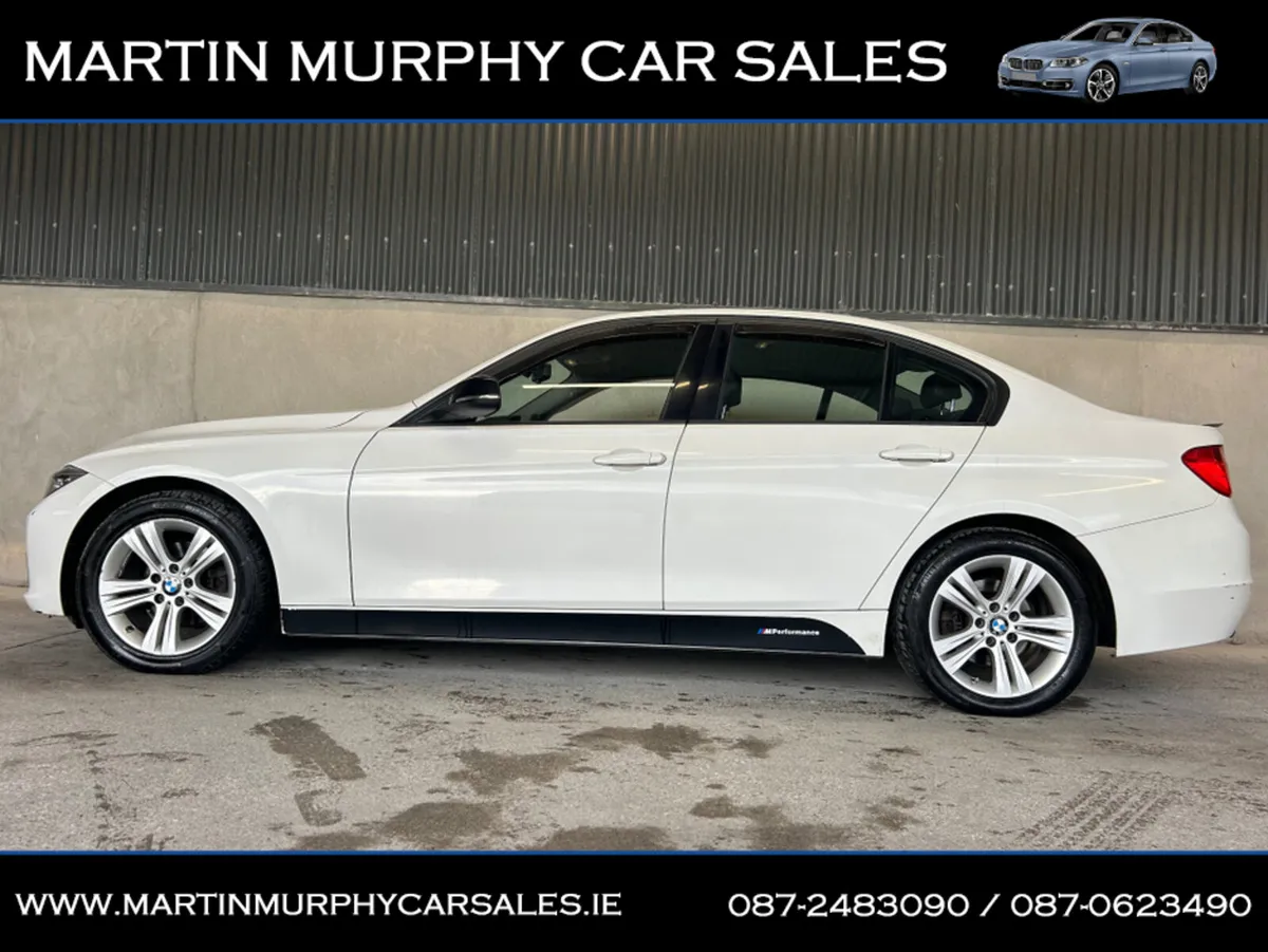 BMW 3-Series 318D SPORT *LOW KMS * - Image 3