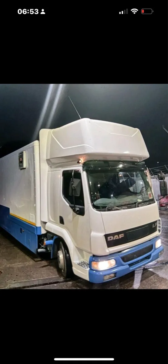 Cartering Truck - Image 1