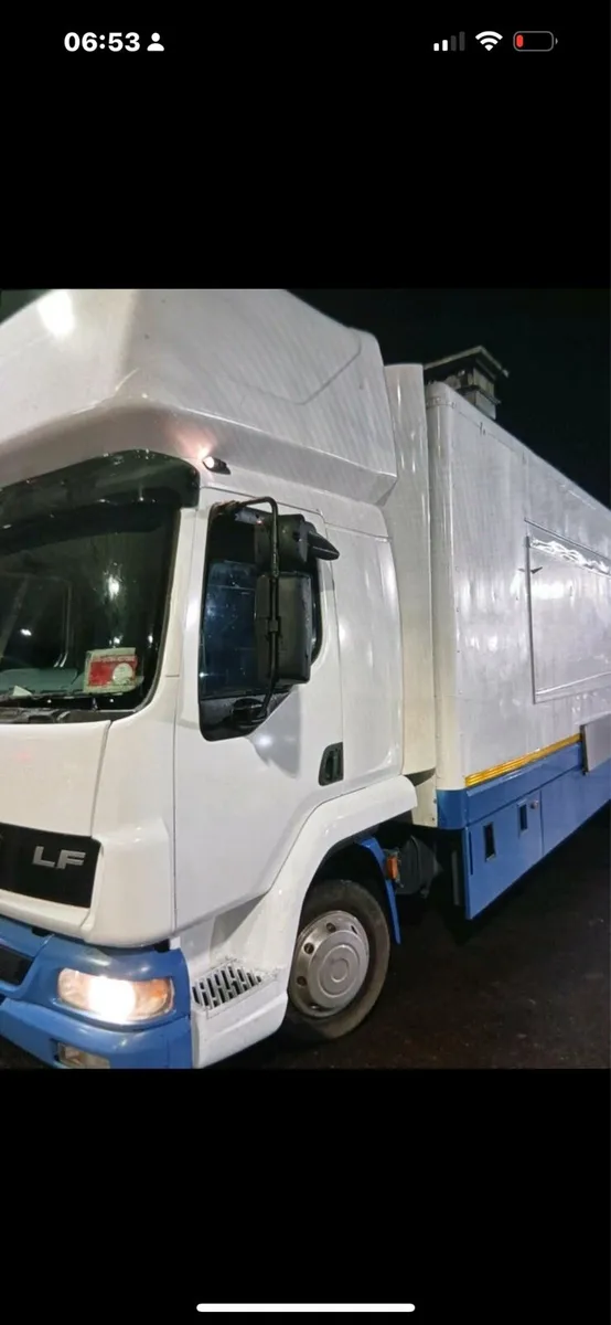 Cartering Truck - Image 2