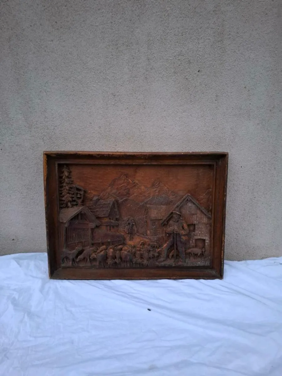 Large old wood resine frame postage possible