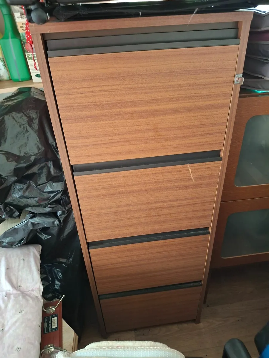 Chairs, tv unit and more - Image 3