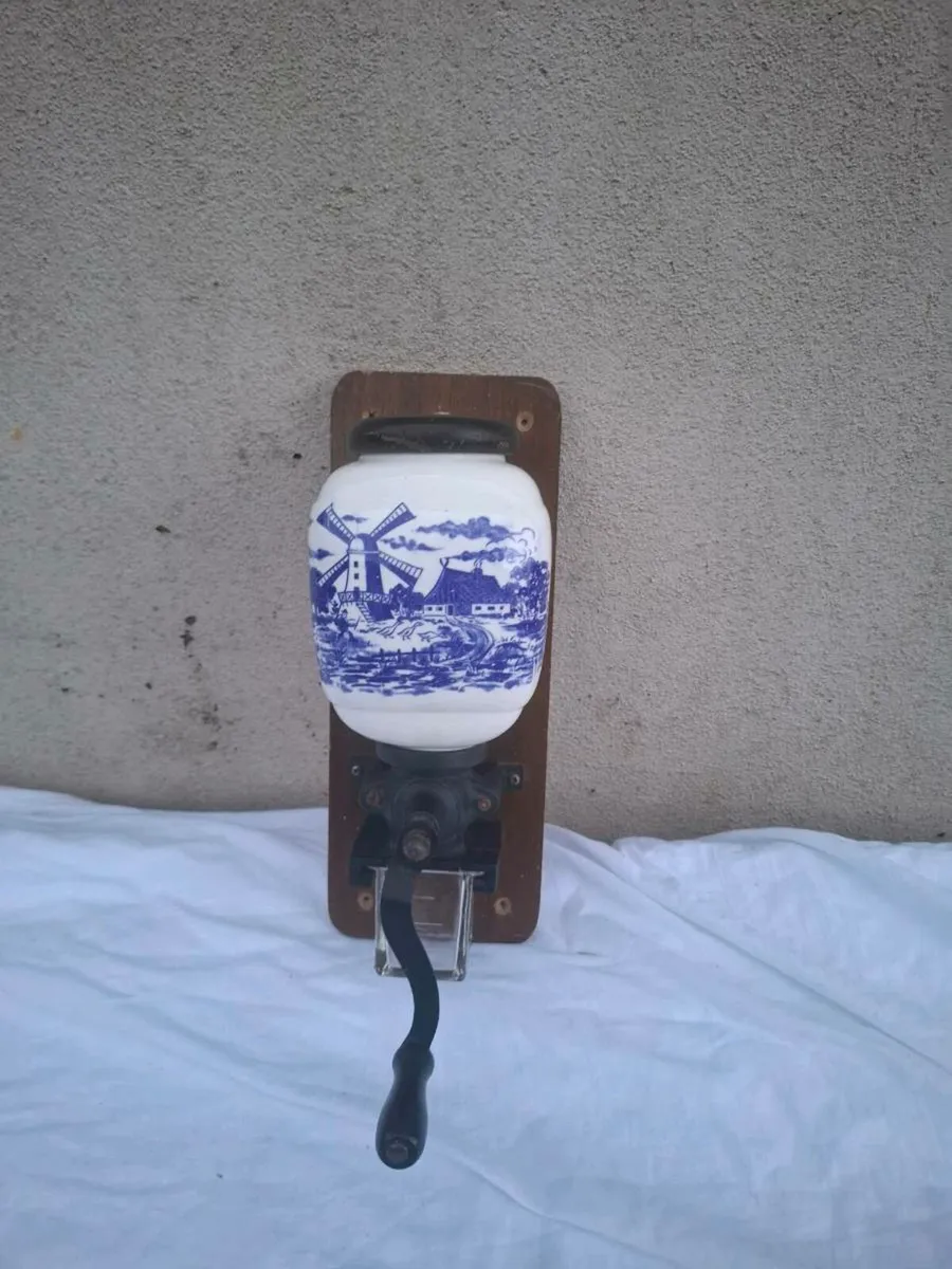 Wall coffee grinder postage possible