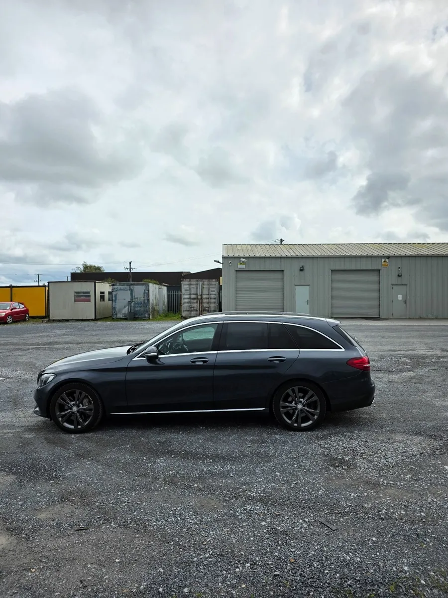 Mercedes-Benz C-Class 2016 - Image 2