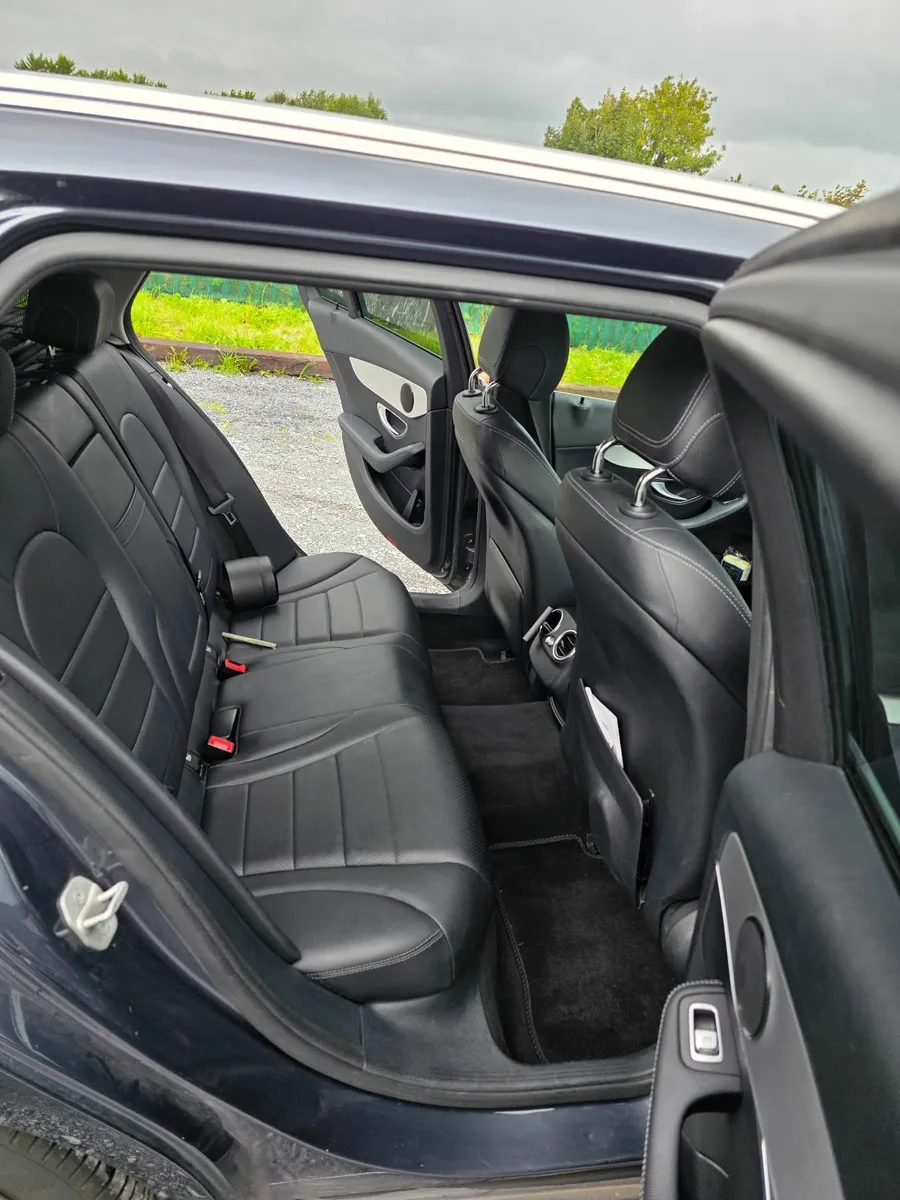 Mercedes-Benz C-Class 2016 - Image 4