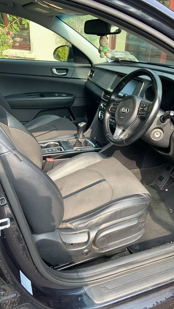 Car for sale - Image 3