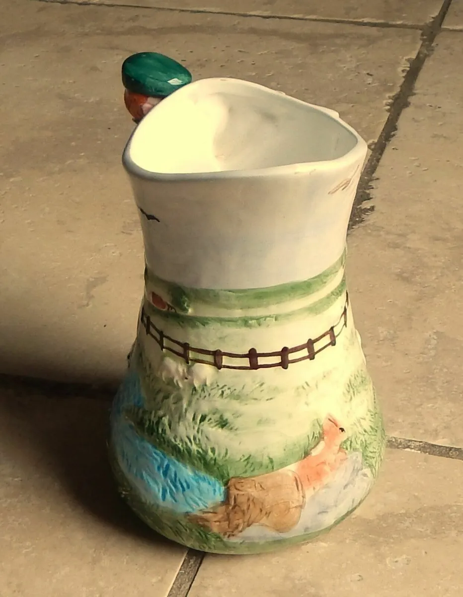 Leonardo Ceramic Jug of Hunter - Image 4