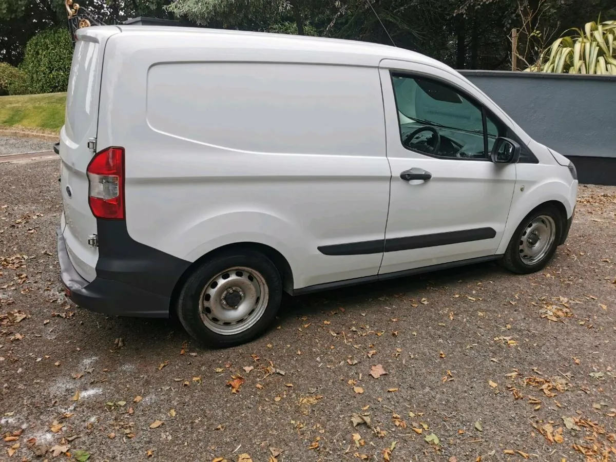 142 Ford Courier Low Miles New cvrt - Image 1