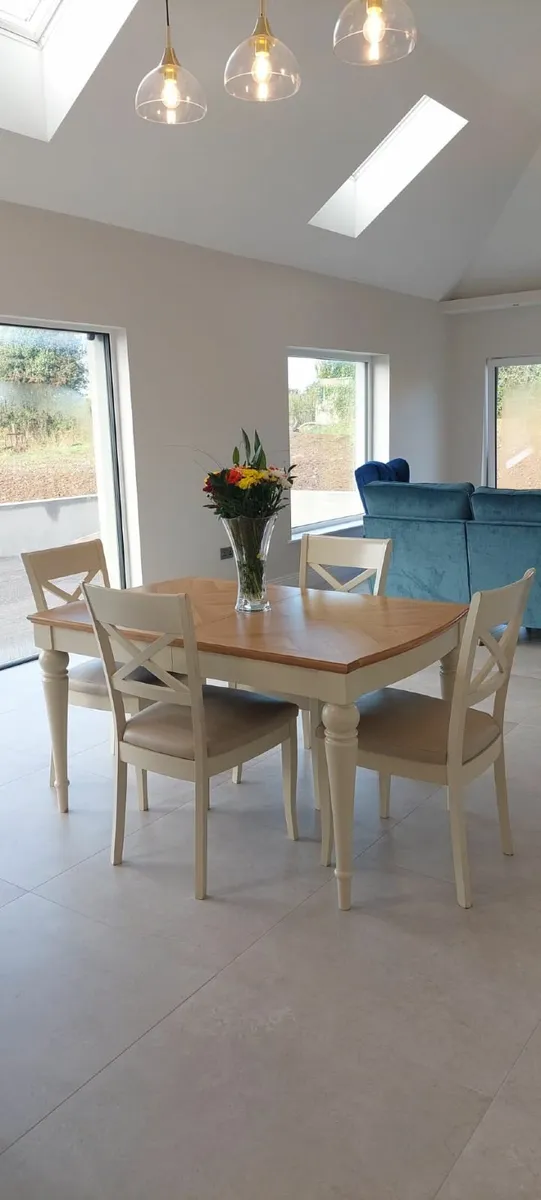 Kitchen Table and  4 Chairs - Image 4