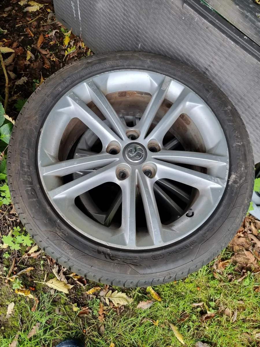 ORGINAL ALLOY WHEEL INSIGNIA OPEL 18 FREE TYRE - Image 4