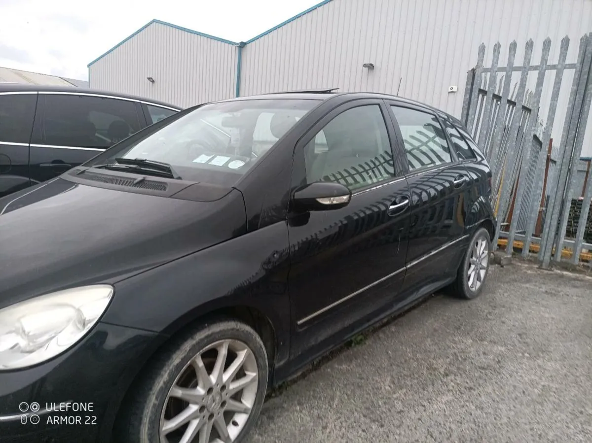Mercedes B150 1.4 petrol part's - Image 2
