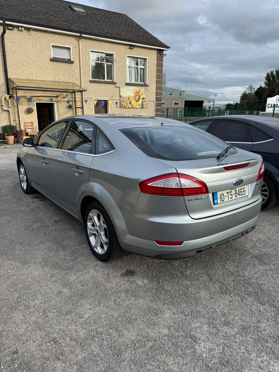 Ford Mondeo 2010 Titanium - Image 4
