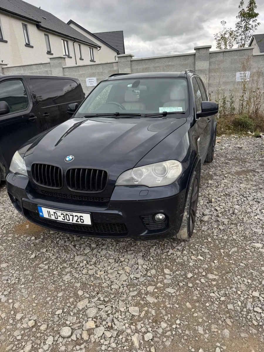 BMW X5 40D 2011 crew cab n1 new test - Image 2
