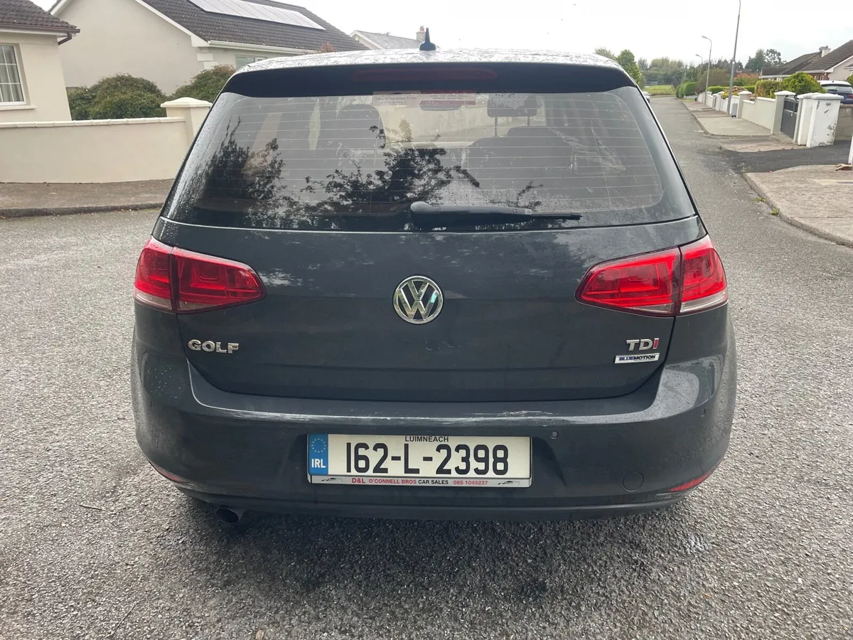 Volkswagen Golf 2016 - Image 2