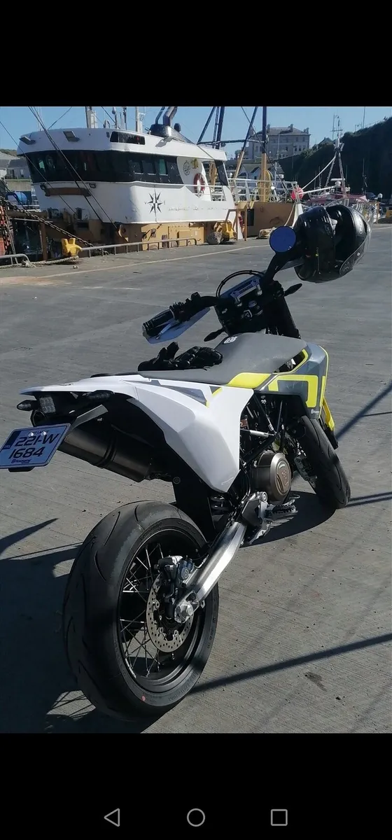 2022 husqvarna 701 supermoto - Image 2