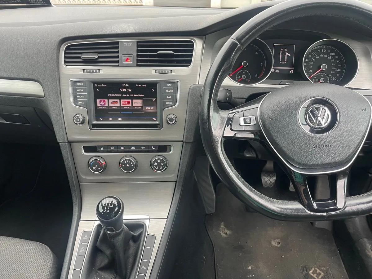 Volkswagen Golf 2016 - Image 4