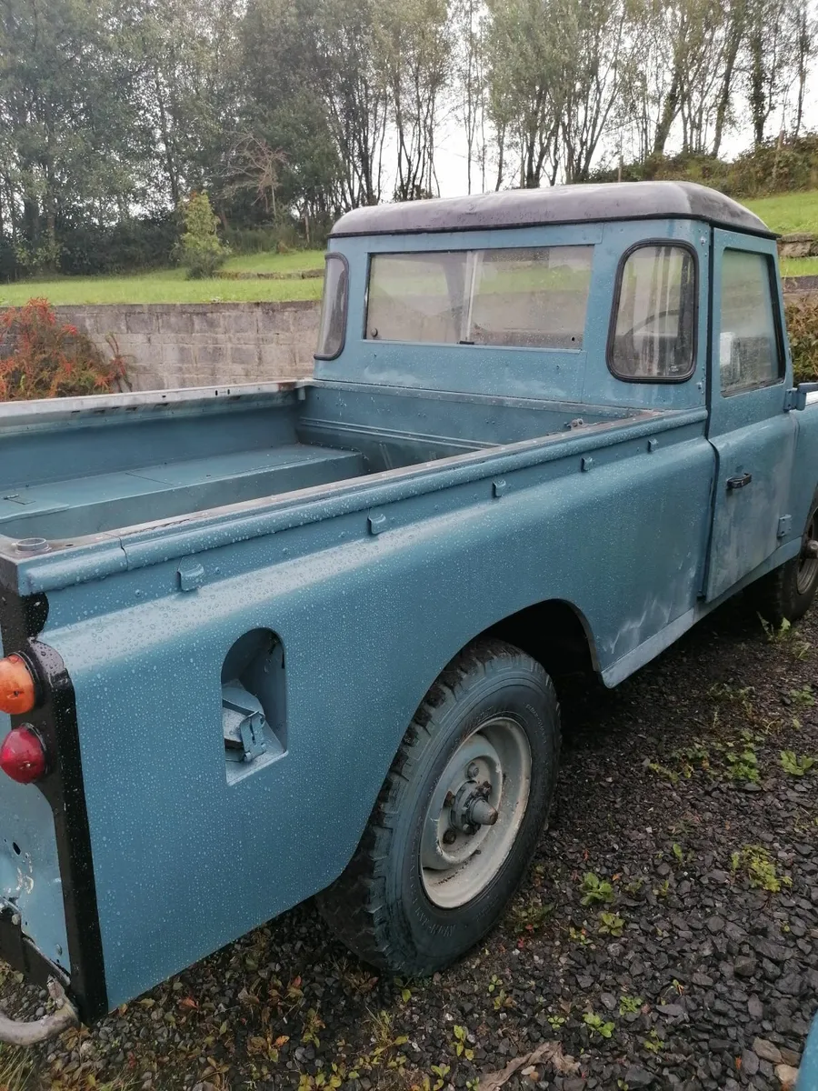 Land Rover - Image 2