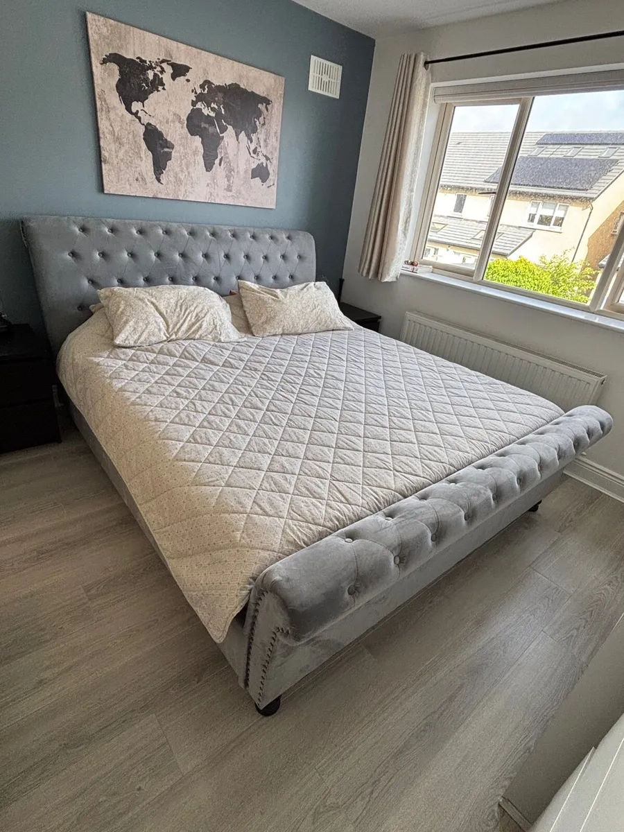 Upholstered bed, super king size - Image 3