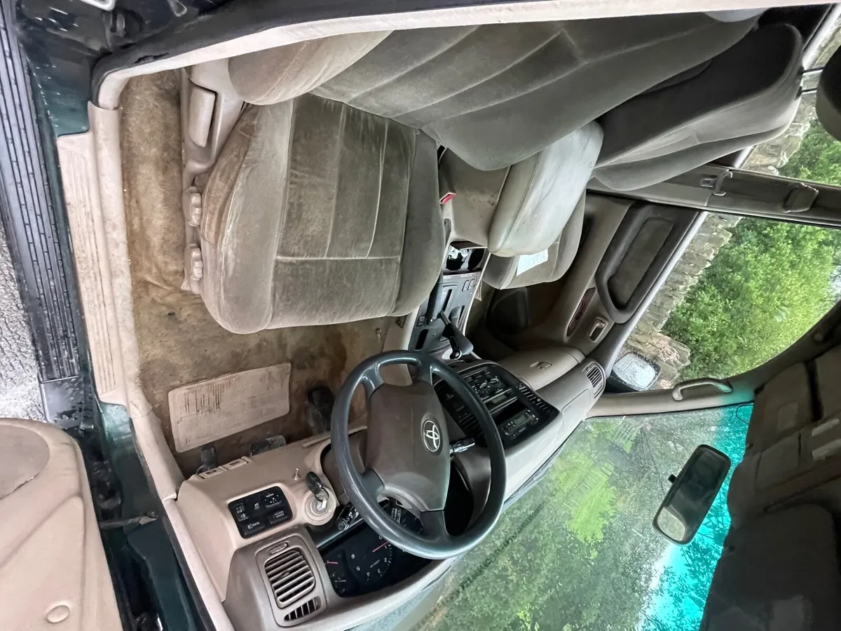 Toyota amazon crewcab 2003 - Image 4