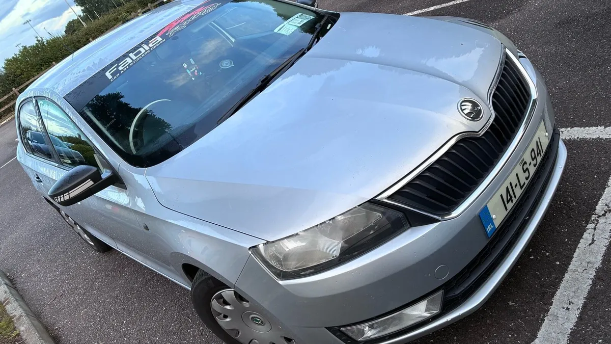Skoda Rapid 2014 Diesel 1.6 - Image 1