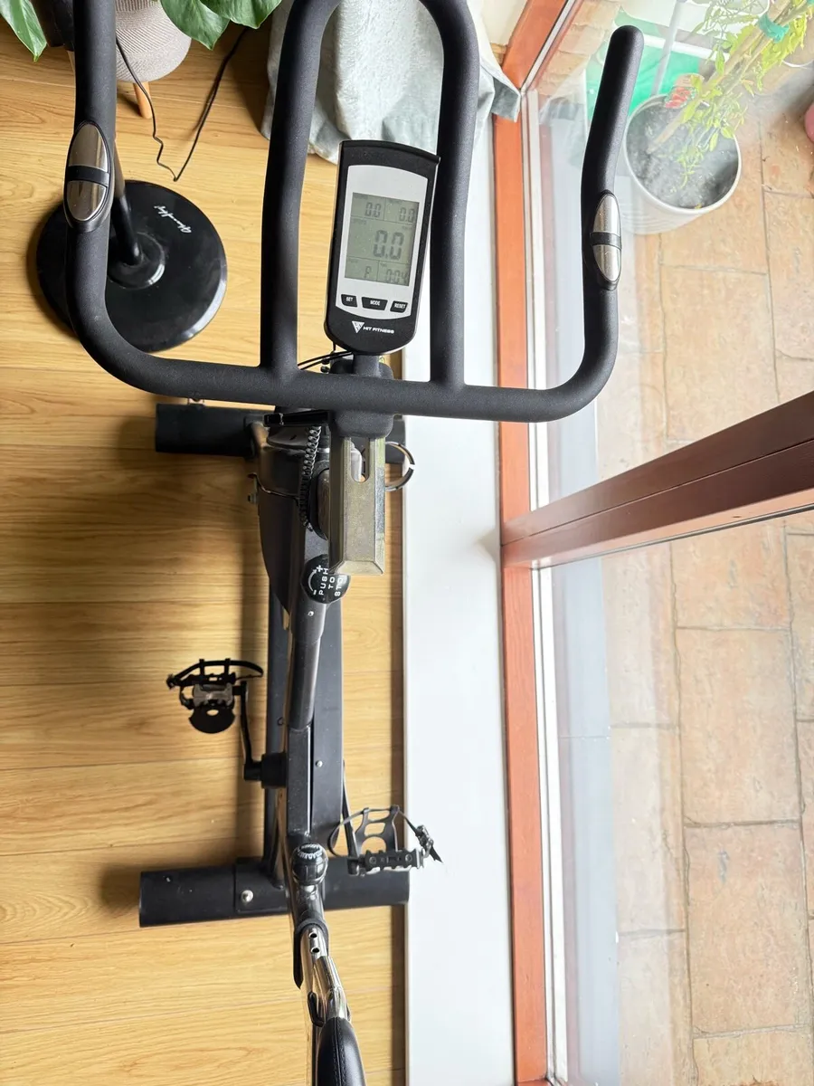 Hit Fitness G7 Spin Bike - Image 2