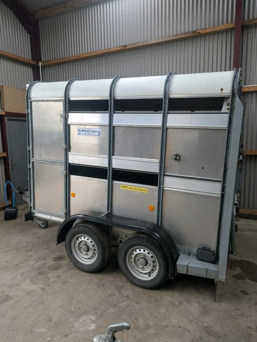 Ifor Williams trailer with decks - Image 1