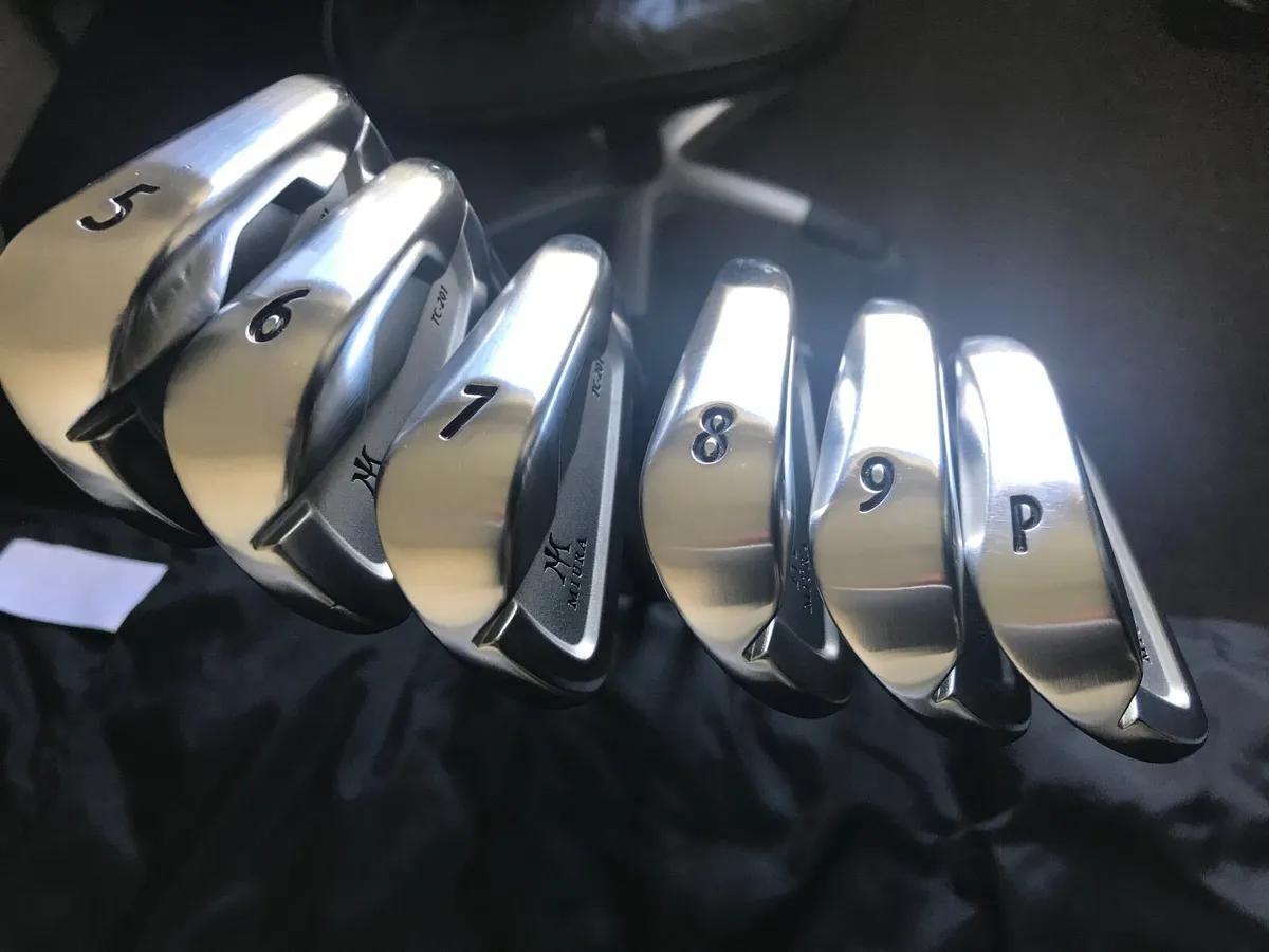 MIURA - TC201 irons 5-PW Graphite - Image 1