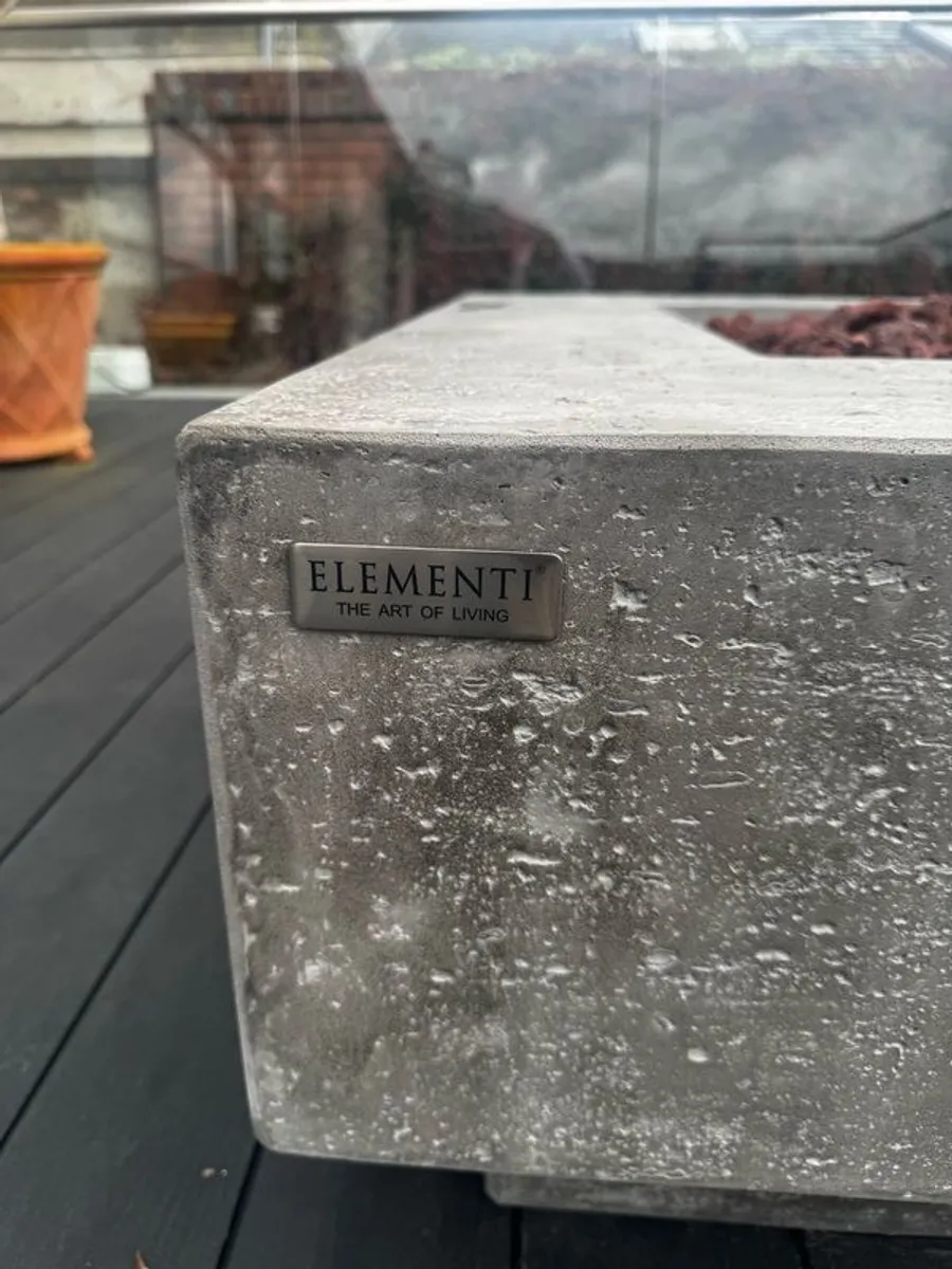 Lismore Fire Table - Image 2