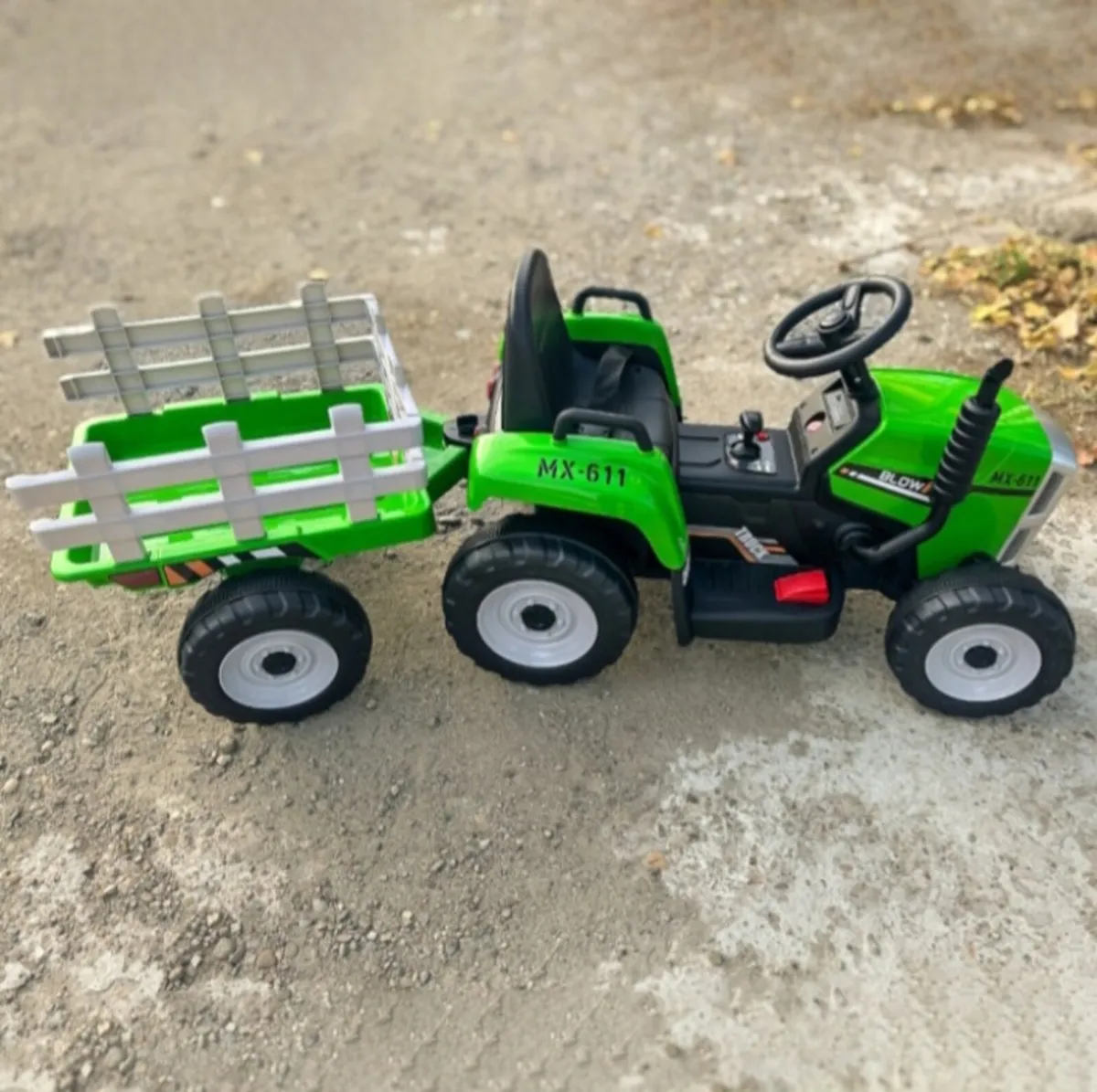Clearance Parcel 6v Ride On Toys (Boxed) - Image 1