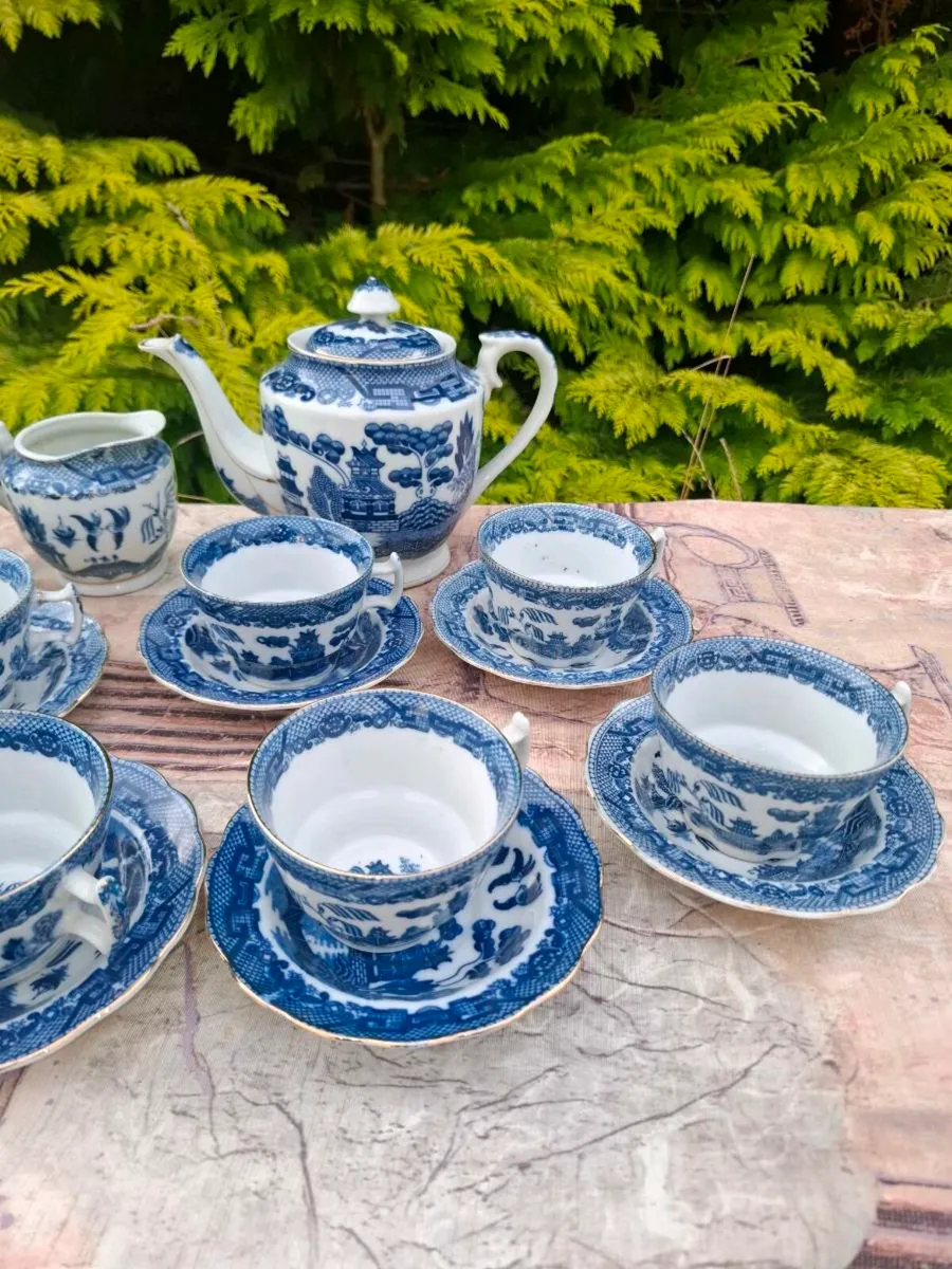 Blue imitation willow tea set no stamp - Image 4