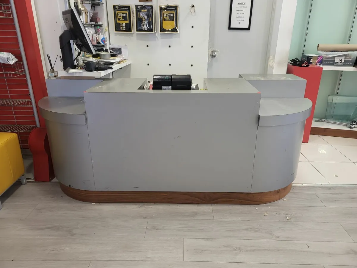 SHOP COUNTER - Image 1