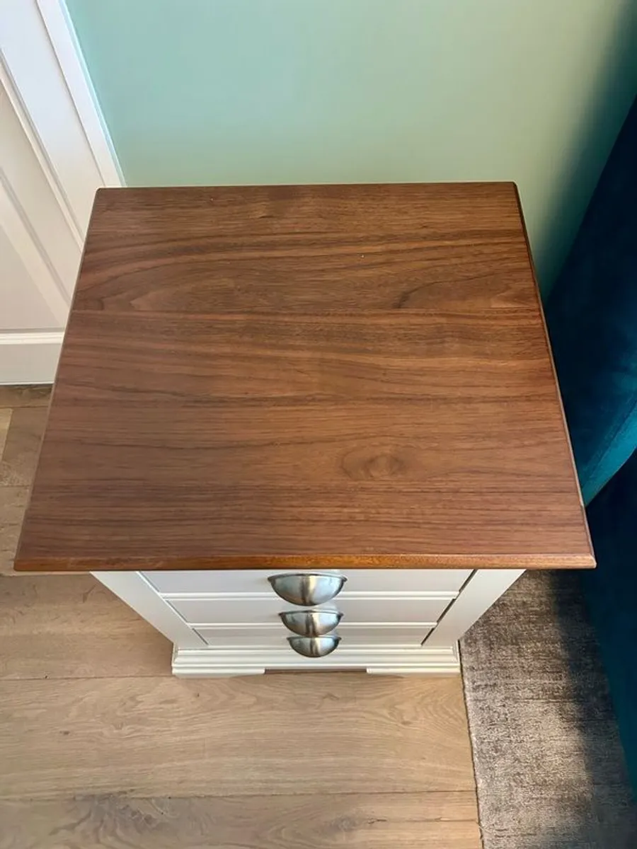 Bedside Lockers (Pair) - Image 2