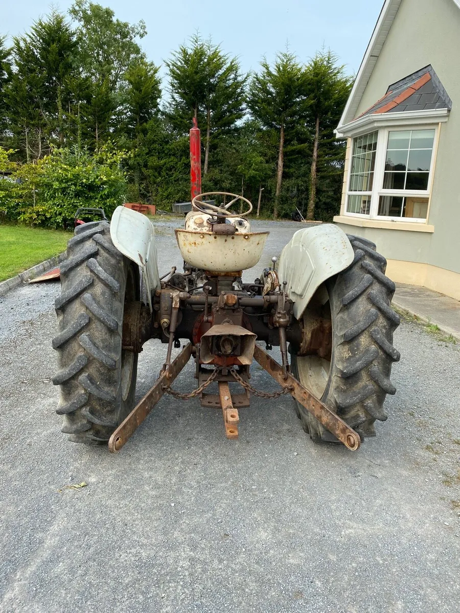 David Brown 770 tractor - Image 4