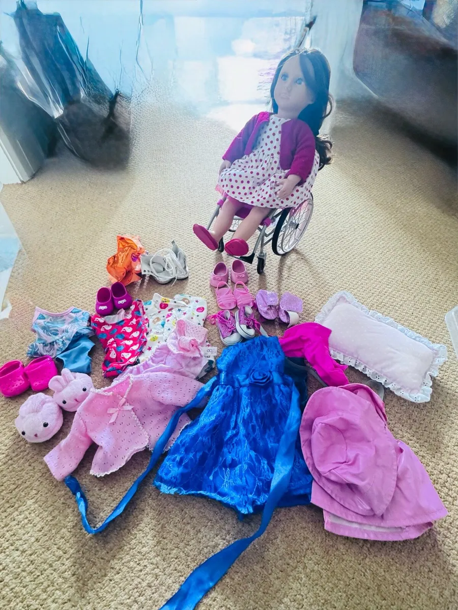 Generation doll bundle - Image 1