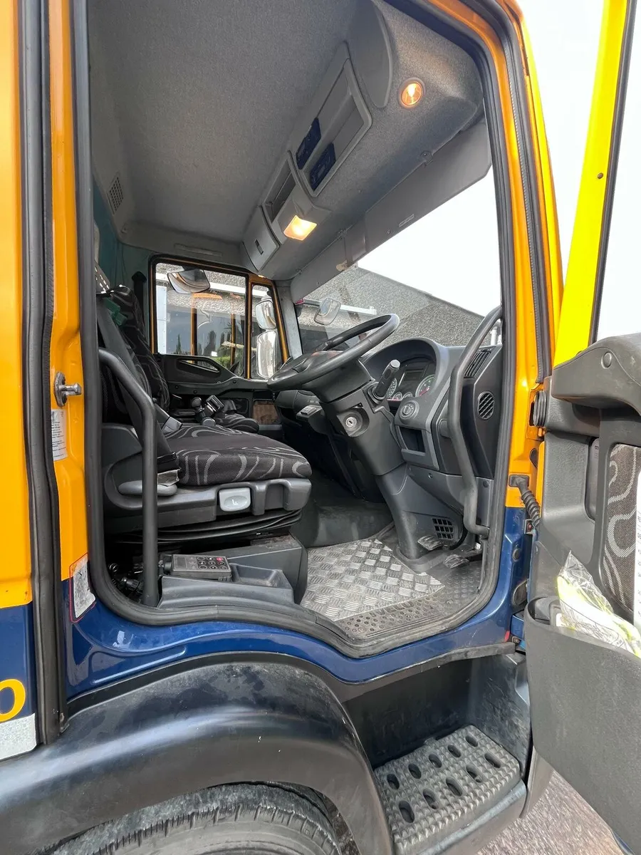 Iveco eurocargo 100e18 loader /vans cars plant - Image 3