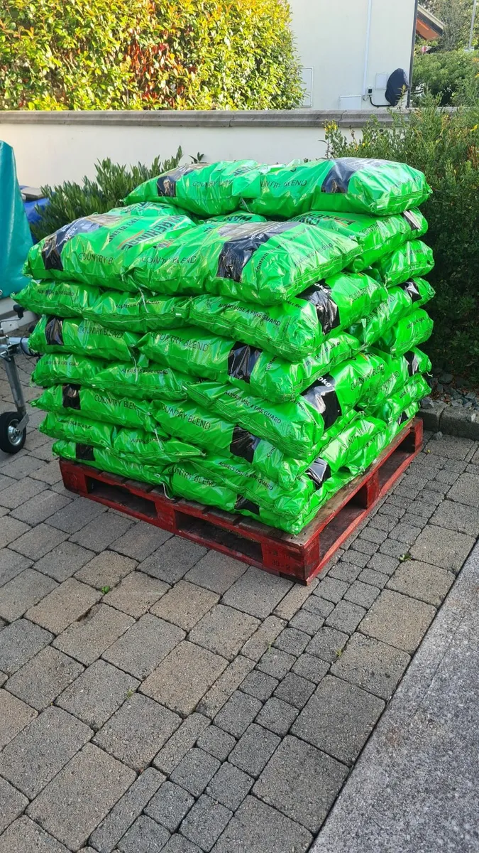 20 kg bags of coal - free delivery - Image 1