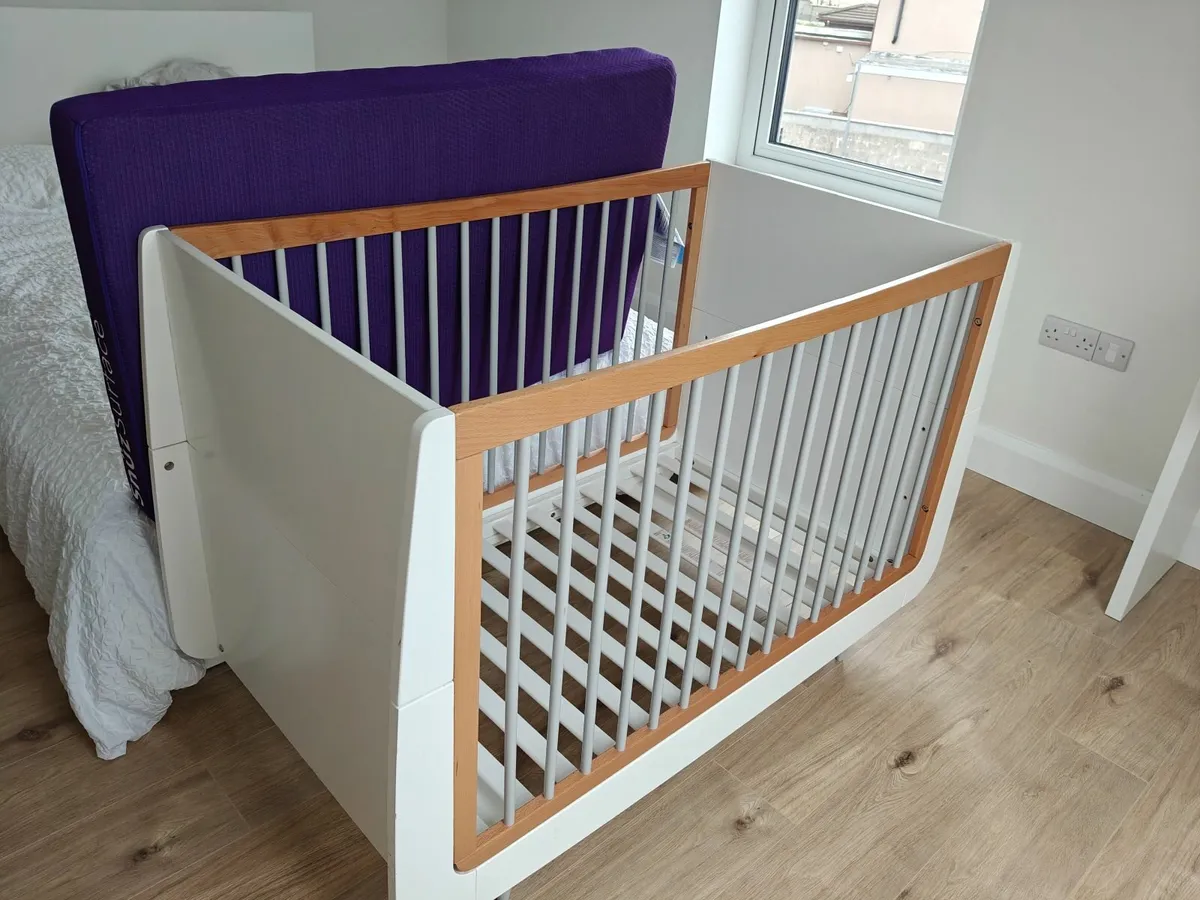 SnuzKot Skandi Cot Bed Grey. - Image 3