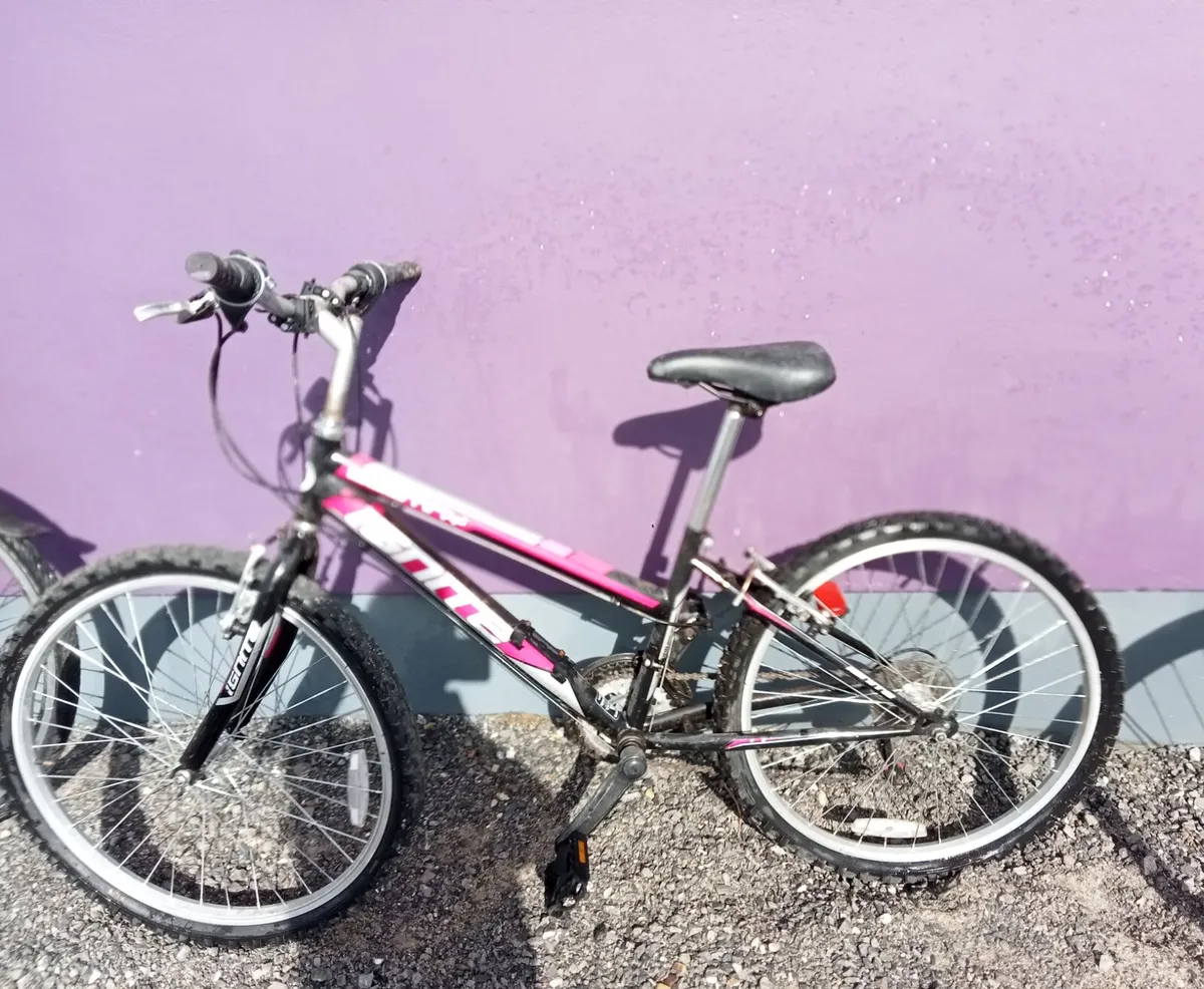 Bicycles - Image 3