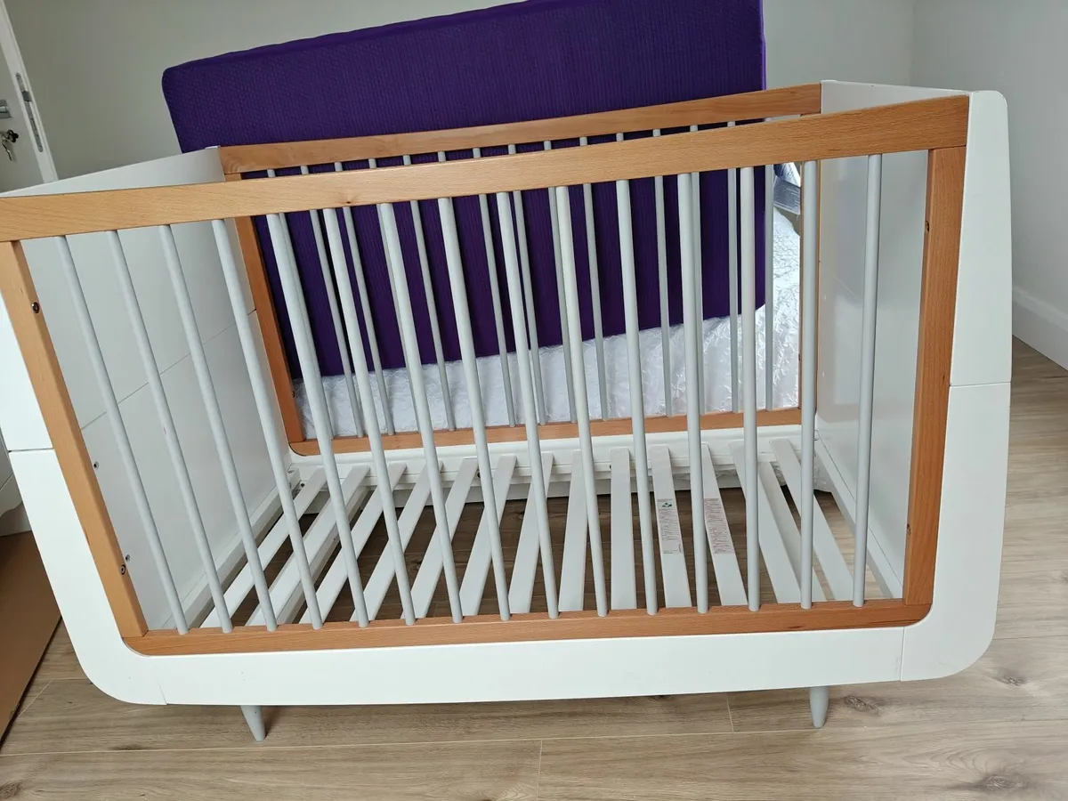 SnuzKot Skandi Cot Bed Grey. - Image 1