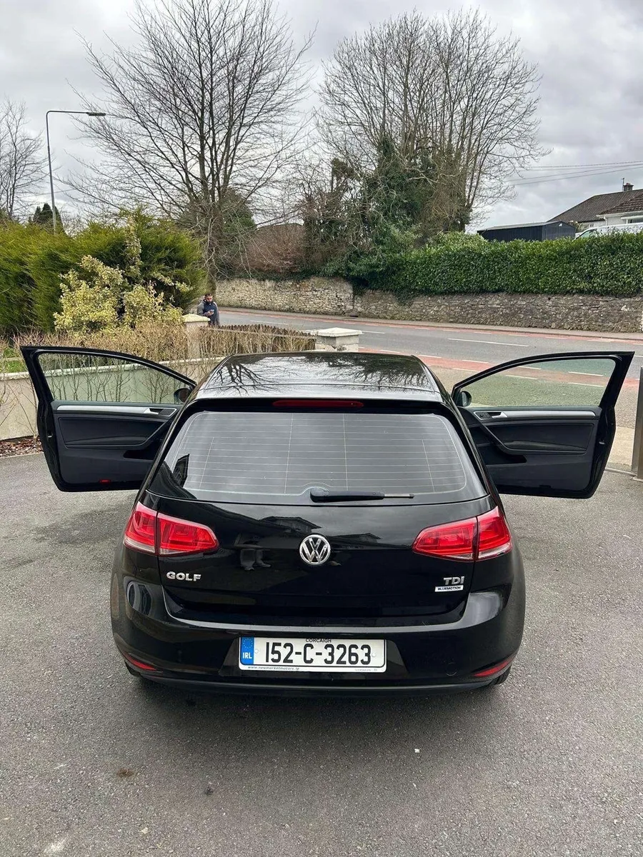 Volkswagen Golf 2015 - Image 1