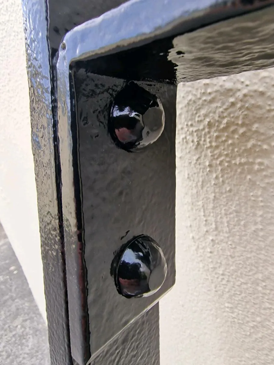 Old style gates - Image 2