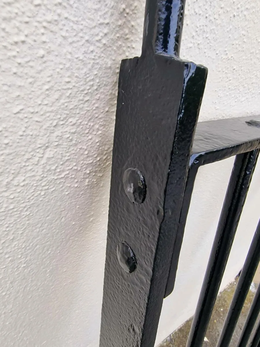 Old style gates - Image 3