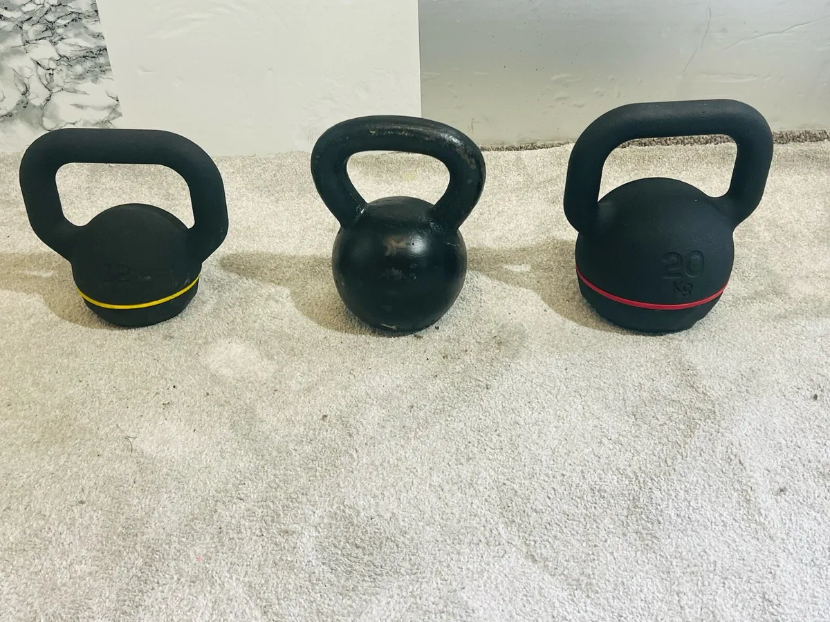 20kg 16kg 12kg cast iron kettlebells - Image 1