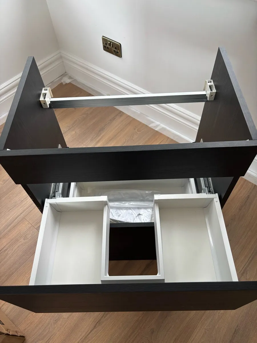 Vanity Unit & Sink - 600mm (NEW) - Image 3