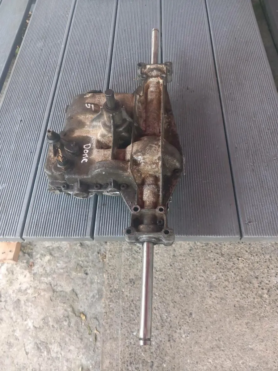 Castlegarden/spicer Dana manual gearbox for sale - Image 4