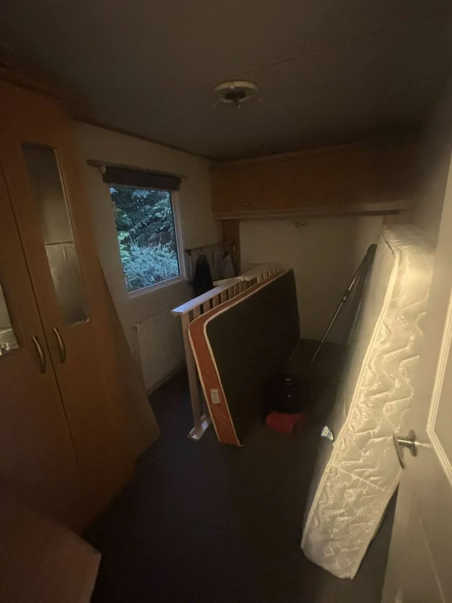 2011 mobile home - Image 2