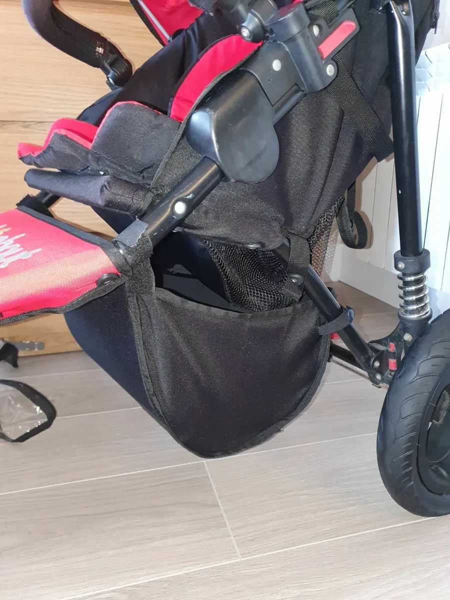Out N About Single stroller with carrycot - Image 2