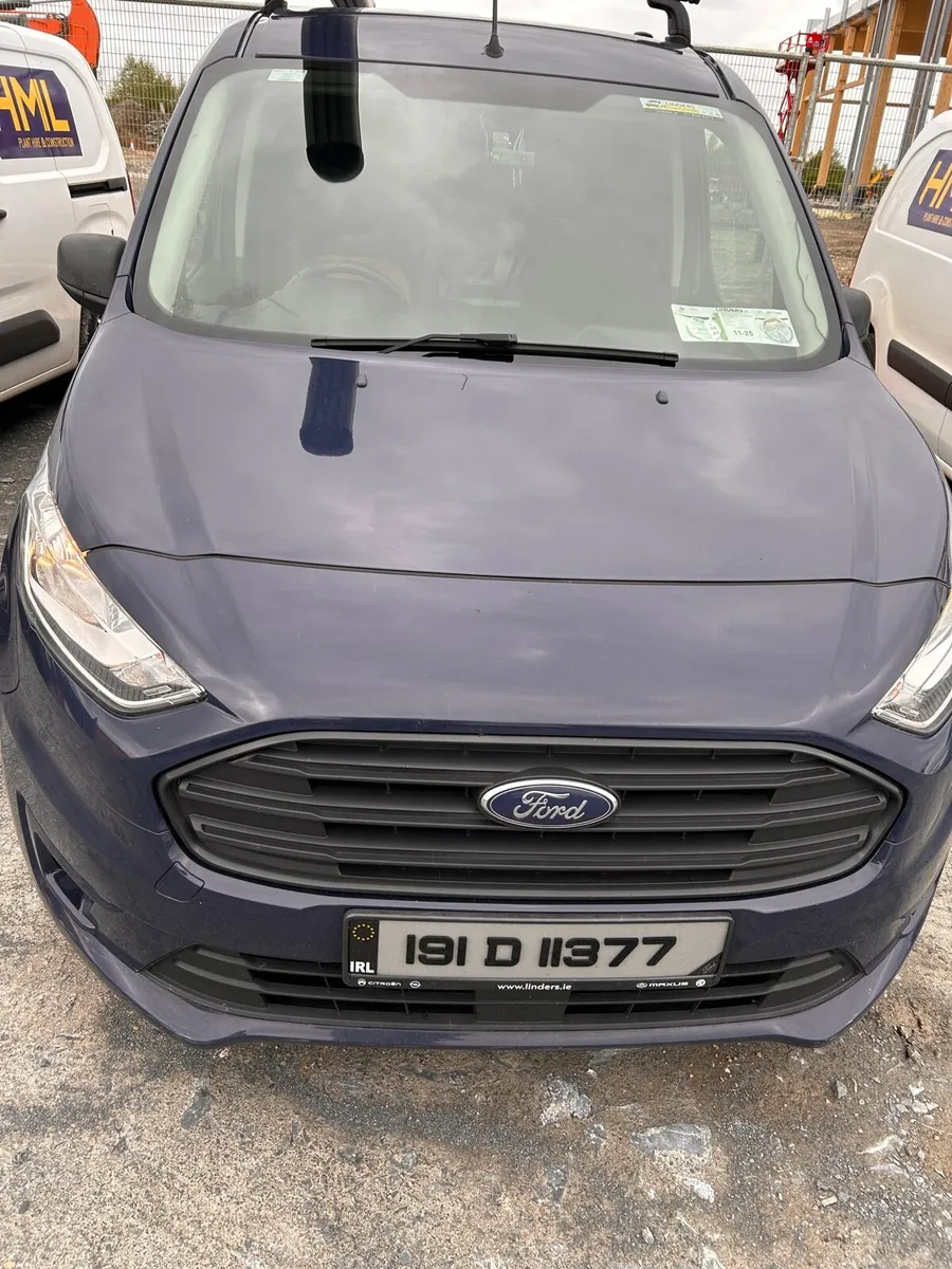 Ford transit connect very low mileage - Image 3